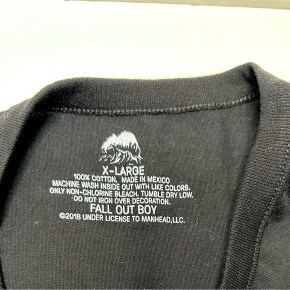 Women’s Fall Out Boy Graphic Raw Hem Sleeveless Knot Tie Shirt Top Hot Topic XL - Picture 4 of 5